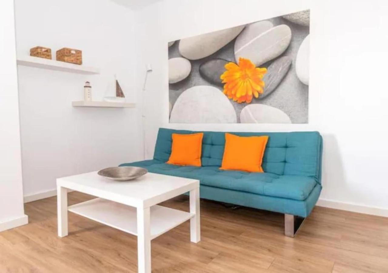 Central 2Bedroom 200M From Beach 칼라오살바헤 외부 사진