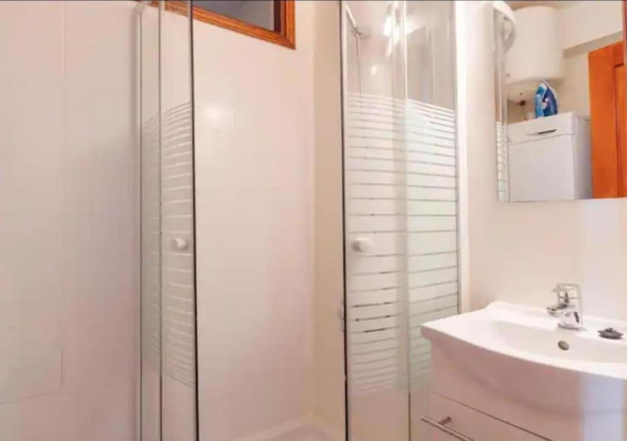 Central 2Bedroom 200M From Beach 칼라오살바헤 외부 사진