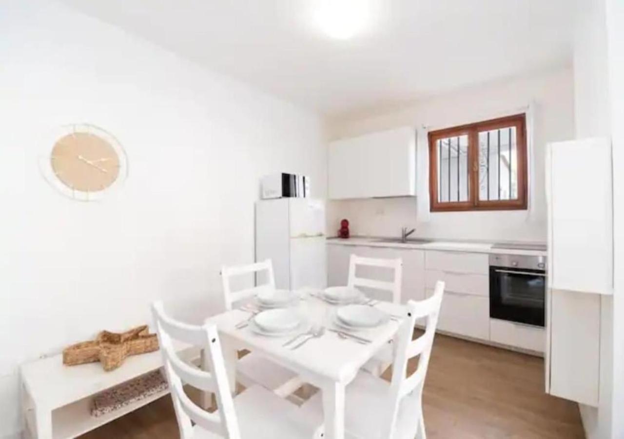 Central 2Bedroom 200M From Beach 칼라오살바헤 외부 사진