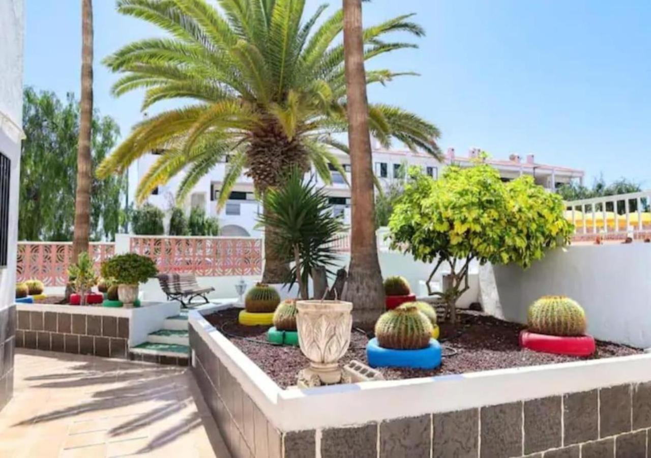 Central 2Bedroom 200M From Beach 칼라오살바헤 외부 사진